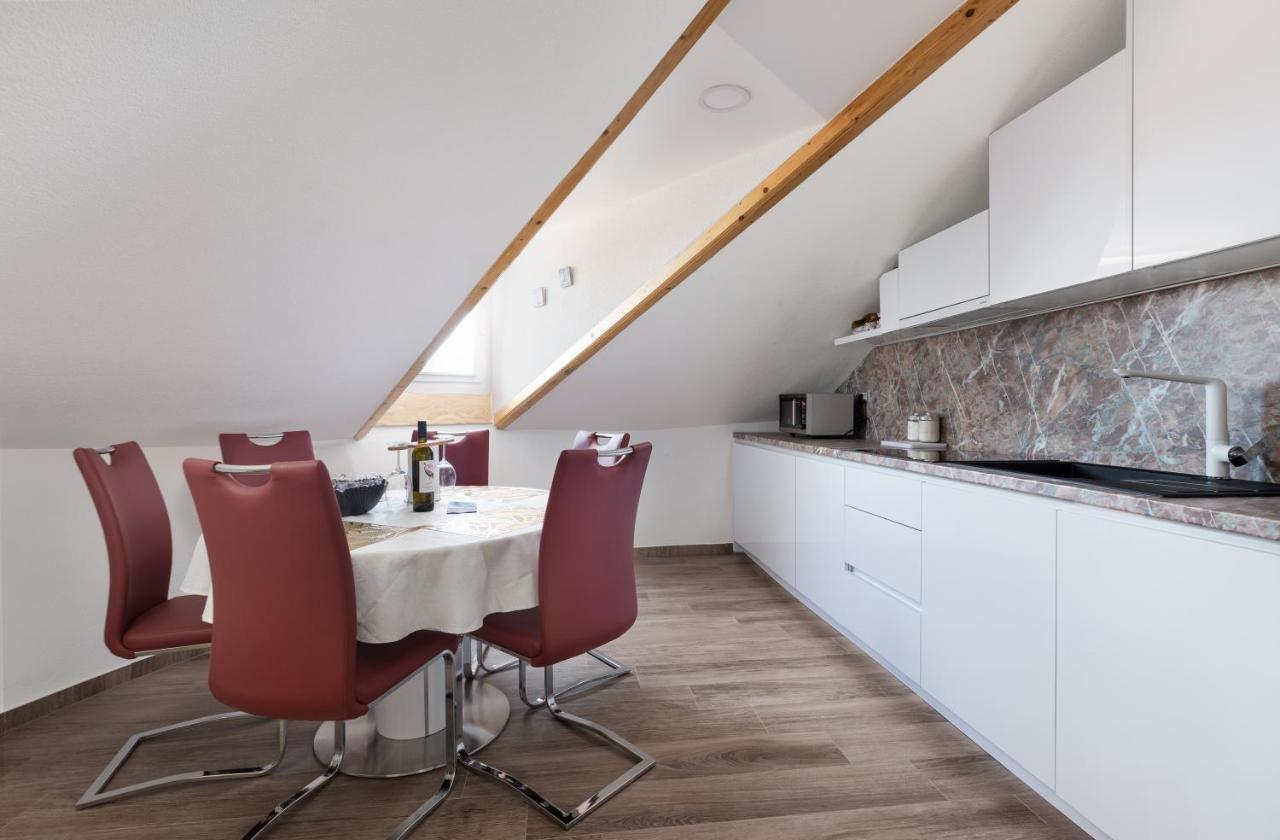 Luxury Dante Apartment With Terrace Split Buitenkant foto