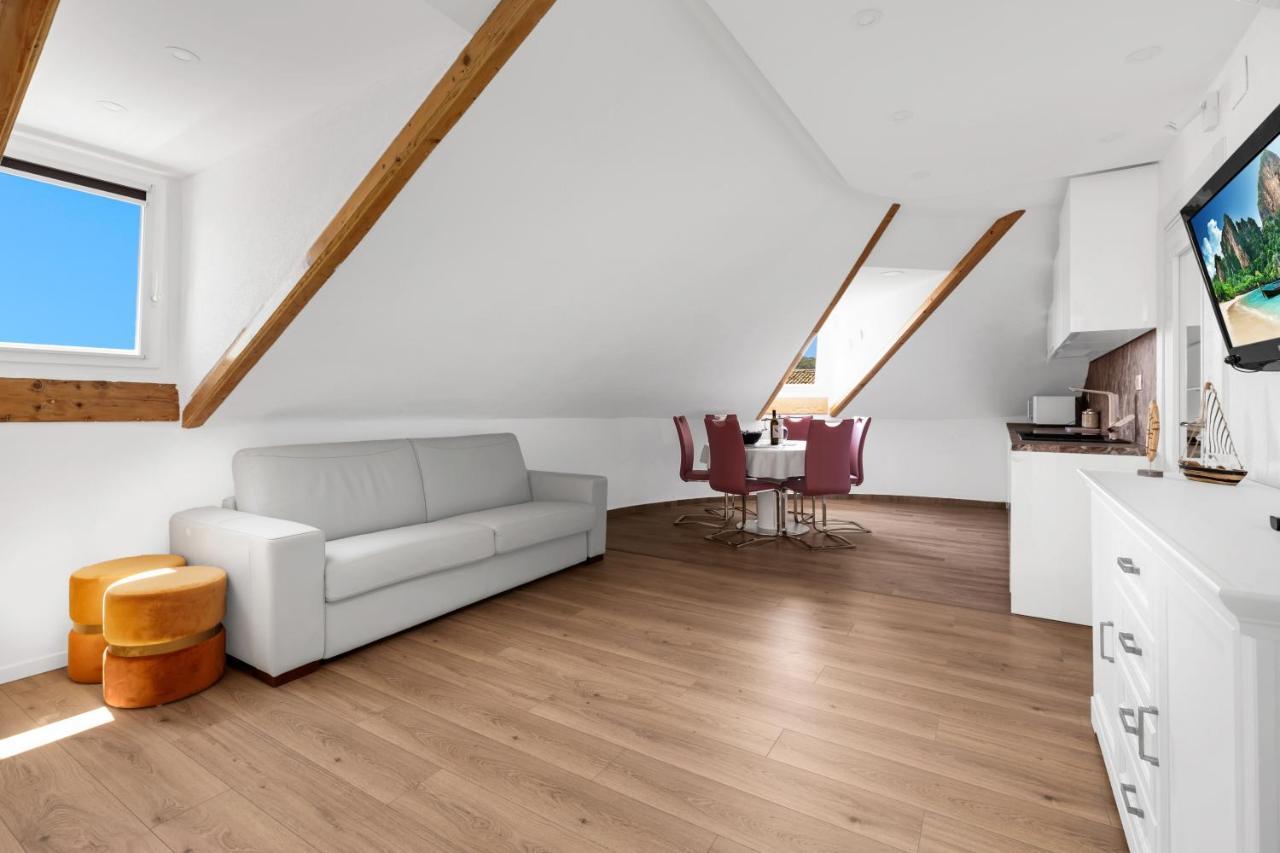 Luxury Dante Apartment With Terrace Split Buitenkant foto