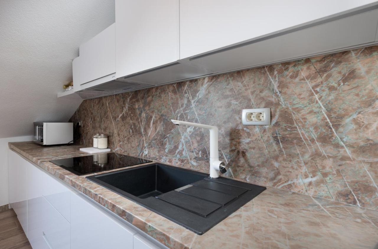 Luxury Dante Apartment With Terrace Split Buitenkant foto